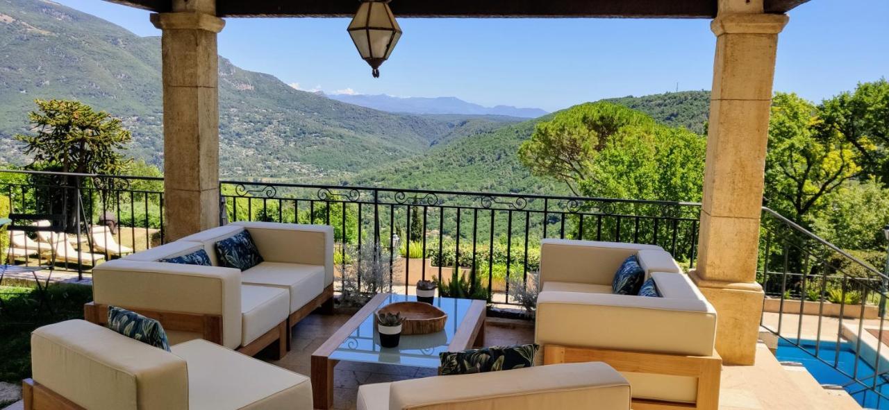 Loup Castel Boutique Couette-café