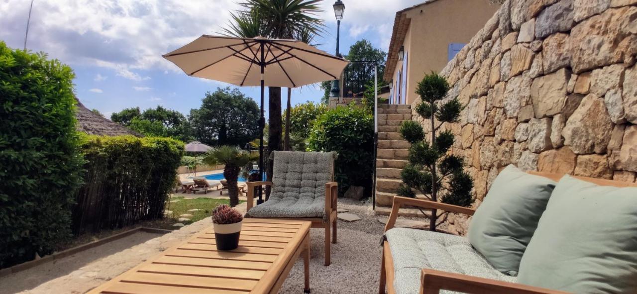 Couette-café Loup Castel Boutique *